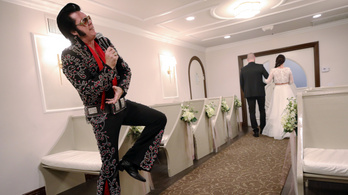 Kitiltják az esküvőkről az Elvis-imitátorokat