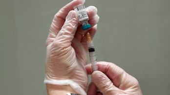 A dózisok száma, nem pedig a vakcinakombináció számít a koronavírus elleni immunitásban