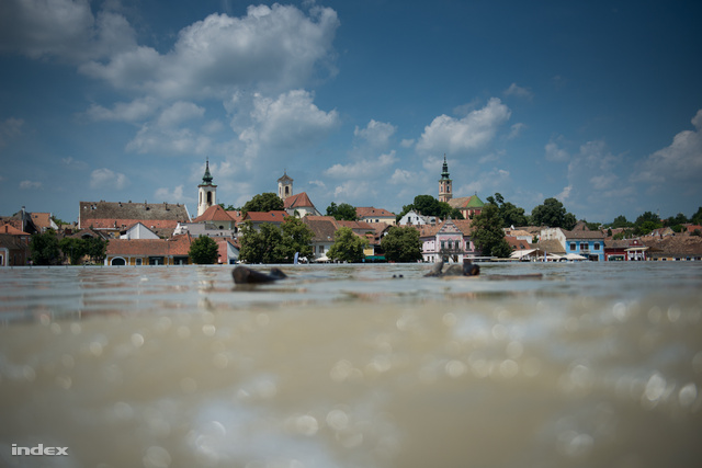 Szentendrén vasárnap tetőzött a Duna