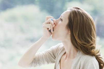 8 szakértői tanács, amivel enyhíthető az allergiás asztma tünetei: így csökkenthetőek az allergének