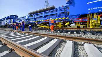 A V-Híd új kelet-közép-európai bázist épít a vasútépítési ágazatnak