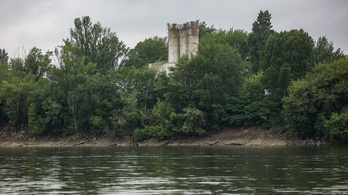Hogy kerül egy betongyár a Duna-partra?