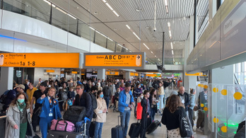 Ismét fogad utasokat az amszterdami repülőtér