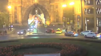 Videón a taxis, aki paprikaspray-vel fújt le egy másik sofőrt Budapesten