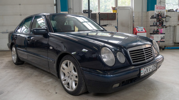 Fotelnepper: Mercedes E 220 CDI – 1999.