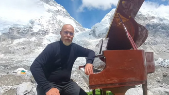 Guinness-rekord: magyar és székely himnusz szólt a Mount Everesten