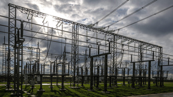 Több mint százmilliárdból fejlesztik a villamosenergia-hálózatot