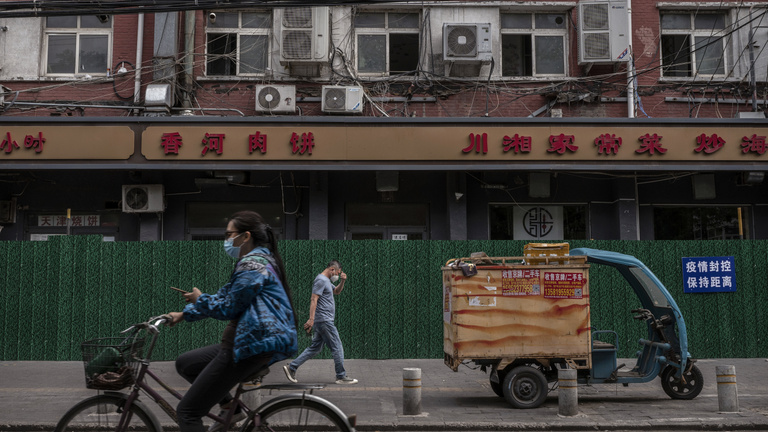 Kína majdnem feláldozott mindent a járvány miatt, de itt a fordulat