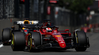 Ferrari-blama Bakuban, Hamilton „derekasan” vezetett