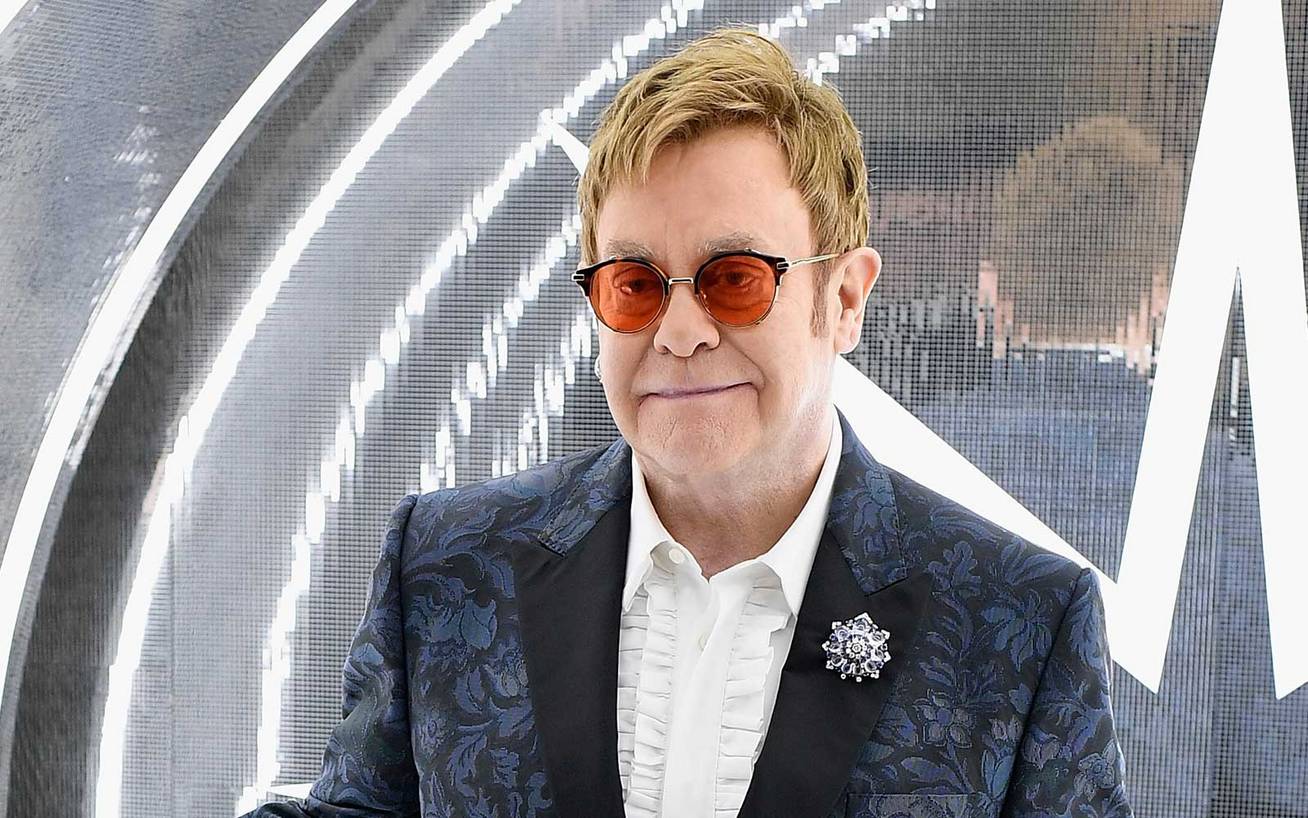 Elton John fiai 2022-ben