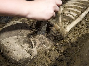Árpád-kori sírokat találtak Orosháza határában