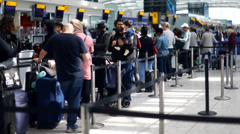 Már megint káosz volt a londoni reptéren: most a sógorok nem jutottak haza Bécsbe