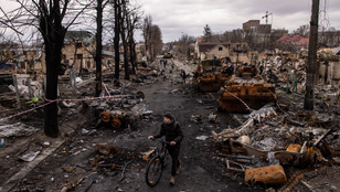 Iszonyatos háborús bűnöket vizsgálnak Ukrajnában