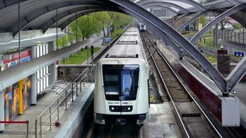 Nem járt a 2-es metró a Deák Ferenc tér és az Örs vezér tere között