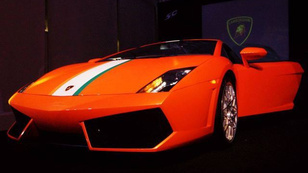 Indiai giccs a Lamborghini Gallardóból