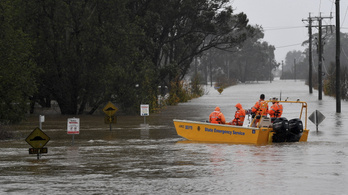 Hatalmas árvíz van Sydney-ben, ezreket kell kimenekíteni