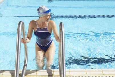 Erősíti a szív- és érrendszert, tónusos izmokat varázsol: az egész testet megdolgozza az úszás