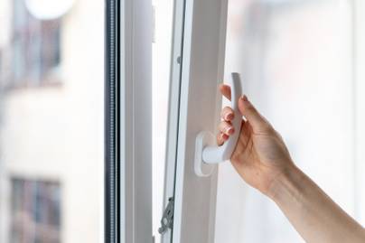 5 gyakori hiba otthon, amitől a kánikulában még forróbb lesz a lakás: mikor érdemes kinyitni az ablakokat?