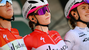 Vas Kata Blanka óriásit bukott a női Giro keddi szakaszán