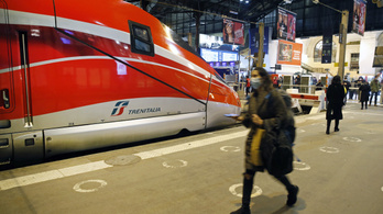 A magasabb bérekért sztrájkolnak a francia vasutasok