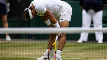 Feladhatja a wimbledoni elődöntőt Rafael Nadal