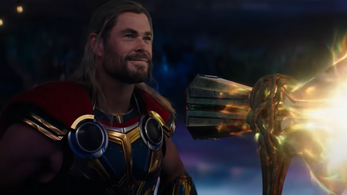 Az új Thor-film szerelmet és mennydörgést nem vált ki, de működik