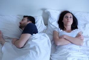 „A férjemmel 9 éve alszunk külön ágyban. Nem is tudnám másképp csinálni”