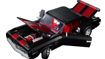 Cserélhető versenycsíkokkal jön a Lego Camaro