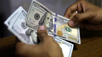 Megindult a valutaháború, kamatemeléssel küzdenek az infláció ellen