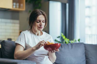 5 mindennapos dolog, ami segíthet a mélyvénás trombózis megelőzésében: ezeket az ételeket jobb kerülni