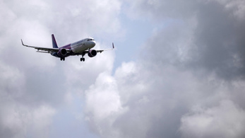 Gépeket küld a brutális hőség miatt Londonban maradt magyarokért a Wizz Air