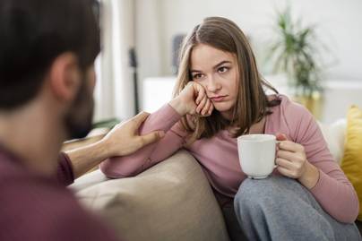A szó, ami lassan, de biztosan teszi tönkre a kapcsolatokat - A pszichológus elárulta, miért olyan káros