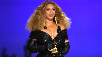 Visszavonja dalát Beyoncé, mert sértő a fogyatékkal élőkre nézve