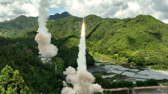 Rakétákat lőtt ki Kína, Tajvan megnyomta a gombot