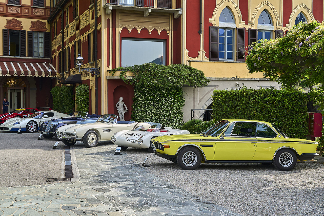 A BMW M elődeinek számító kocsik közül a 3.0 CSL győzött, második a Gruppe 5-ös 320 lett. A kis fehér 700 RS-ből mindössze kettő darab készült, ezzel valószínűleg a legritkább BMW. Ez a példány magántulajdonban van, a másik a gyár múzeumáé