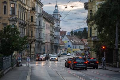 Az első európai város, ahol bevezették a 30 km/órás sebességkorlátozást: meglepő hatásai voltak Grazban a szabályozásnak