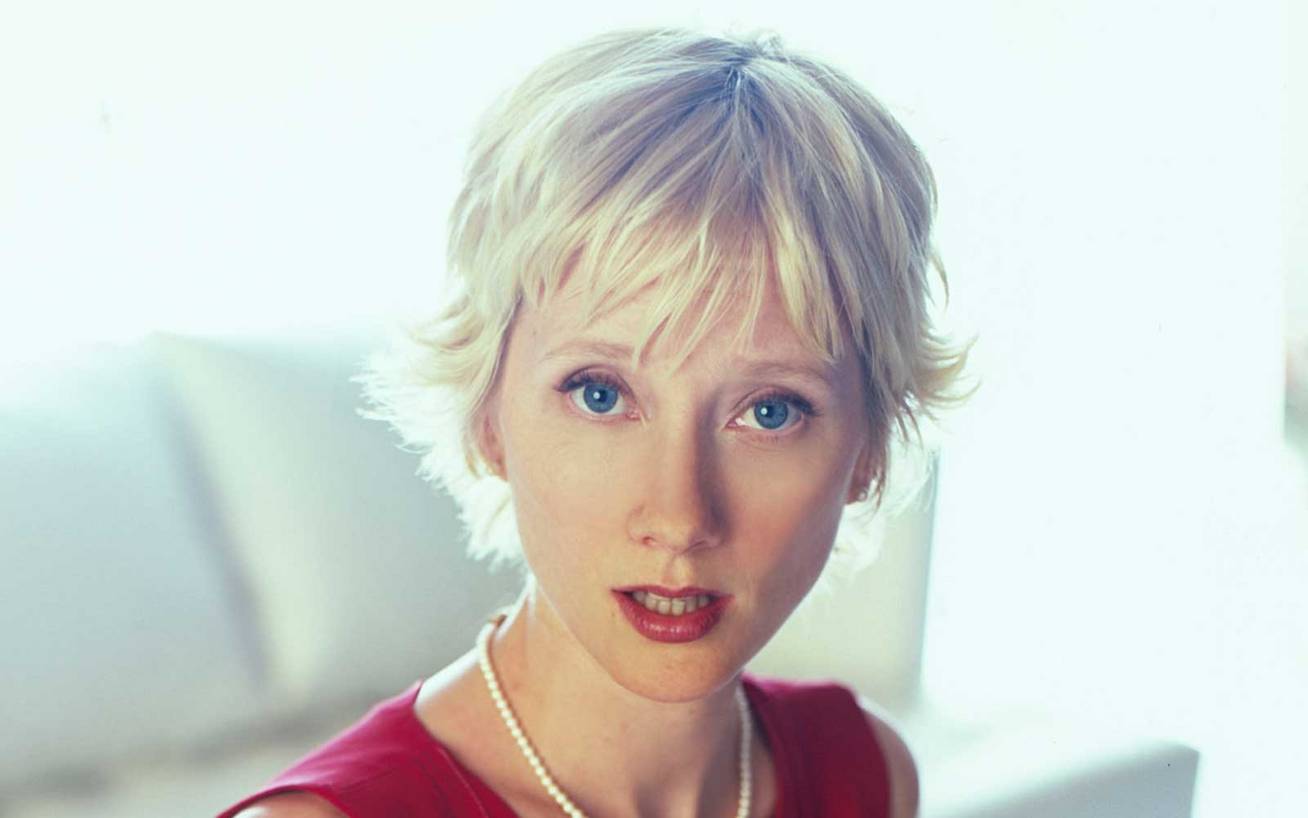 anne-heche-cover