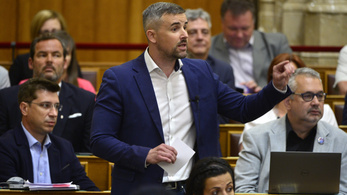 A Jobbik országos választmánya visszaköveteli Jakab Péter képviselői mandátumát