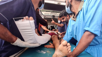 Szurdokba zuhant egy határőröket szállító busz Kasmírban