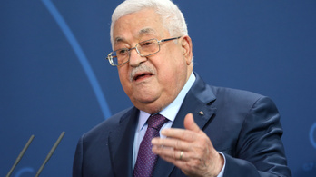 A palesztin elnök holokauszttal vádolta Izraelt, aztán visszakozott