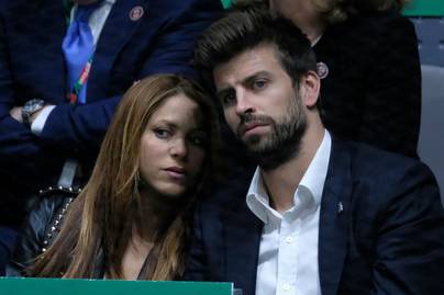 Piquét először fotózták le 23 éves barátnőjével: Shakira dühöng a képek miatt