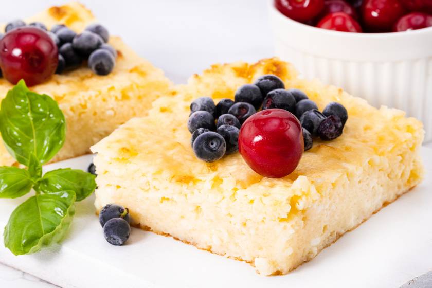 Fantasztikusan lágy citromos-túrós süti: egyszerre édes és enyhén savanykás