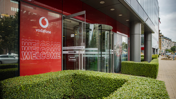 A Gazdasági Versenyhivatalhoz fordul az LMP a Vodafone felvásárlása miatt