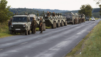 Több útszakaszon is katonai konvojokra kell számítani a jövő héten
