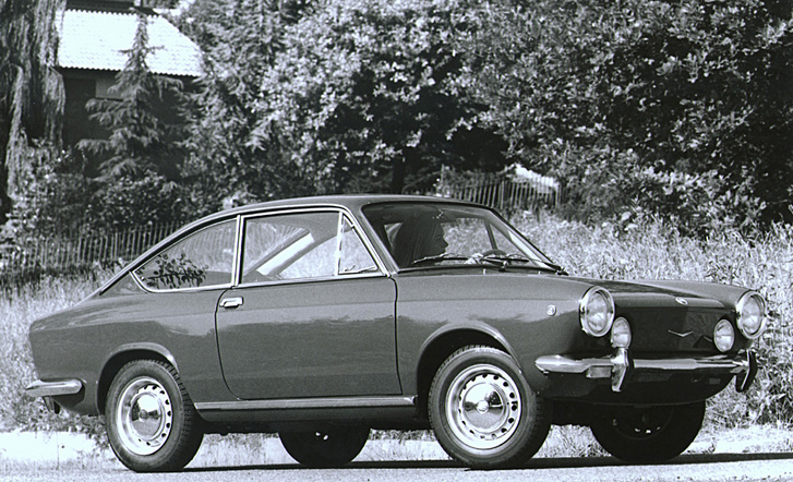 A nevében is sportos volt sokak hajdani álomautója, a Fiat 850 Sport Coupé. Adatai ma már megmosolyogtatók: százra 19,5 másodperc alatt gyorsult, végsebessége 145 km/h volt