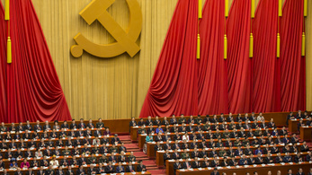 Két magas rangú tisztviselőt is kizártak a Kínai Kommunista Pártból