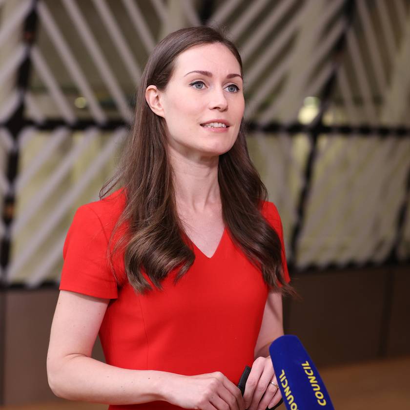 A 36 éves finn miniszterelnöknő stílusáért rajong a világ: Sanna Marin 10 csinos szettje