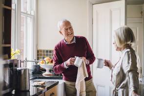 Újabb mód a demencia esélyének csökkentésére: a megoldás otthon vár
