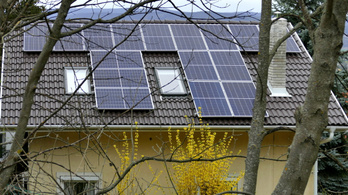 Újra lehet pályázni napelemek telepítésére