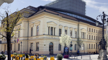 Pár hónap, és bezárhat a székesfehérvári Vörösmarty Színház
